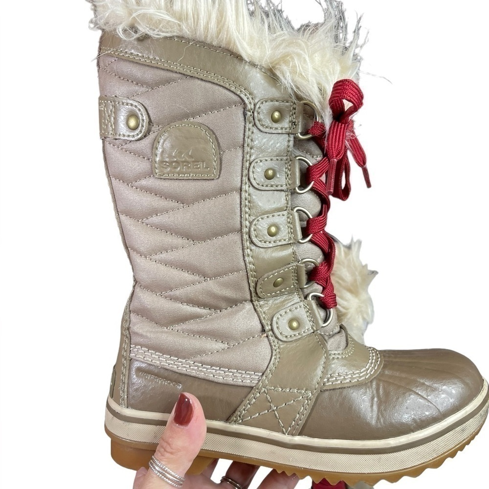 🎉Sorel Tofino II kids Tall Faux Fur Boots Winter Outdoors Tan Red Laces size 1 - Picture 7 of 16